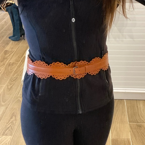 Alaia Belt - Picture 4 of 5